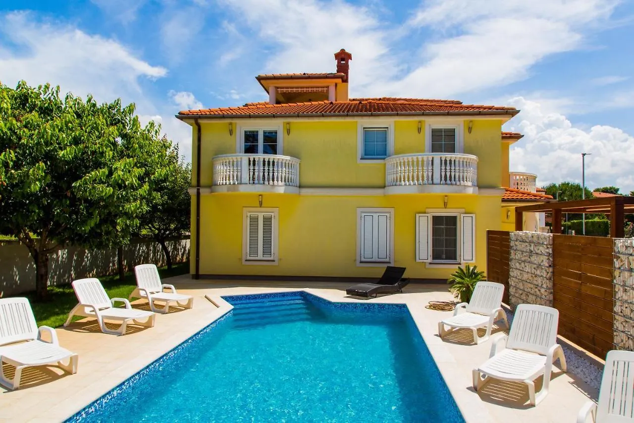 Apartments Natasa Murage